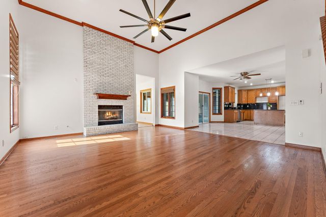 148 Timber Point Court, Valparaiso, IN 46385