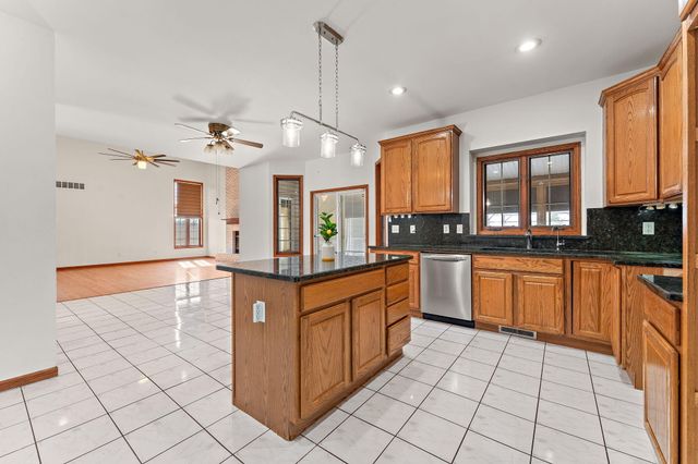 148 Timber Point Court, Valparaiso, IN 46385