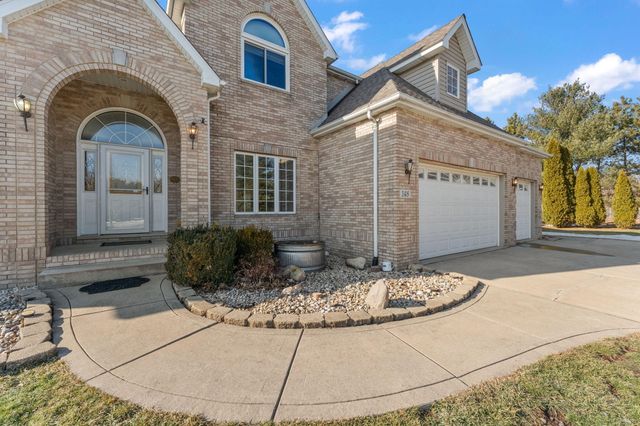 148 Timber Point Court, Valparaiso, IN 46385