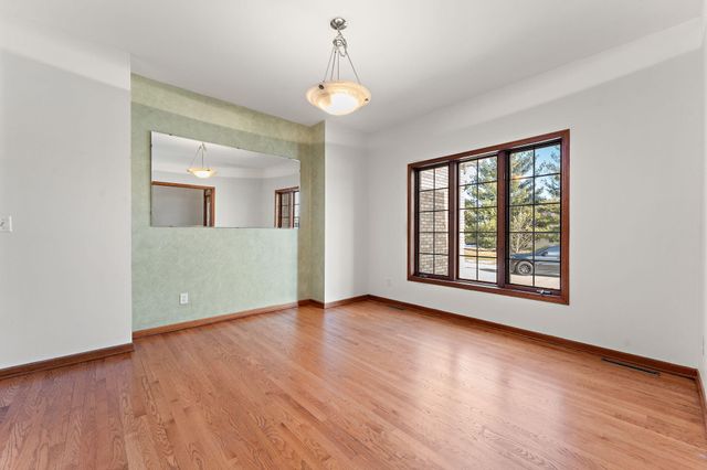 148 Timber Point Court, Valparaiso, IN 46385