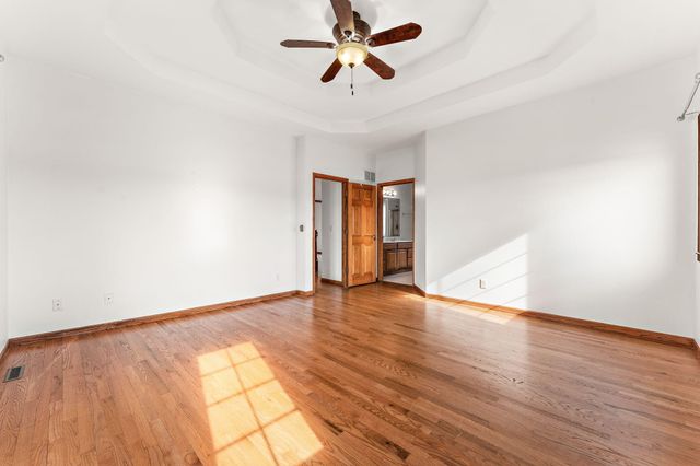 148 Timber Point Court, Valparaiso, IN 46385