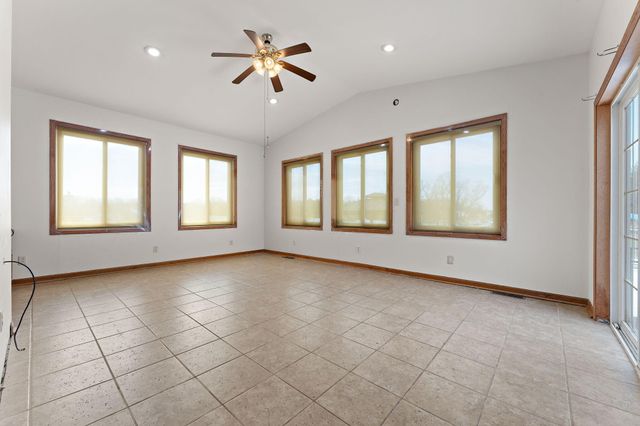 148 Timber Point Court, Valparaiso, IN 46385