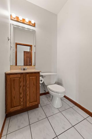 148 Timber Point Court, Valparaiso, IN 46385