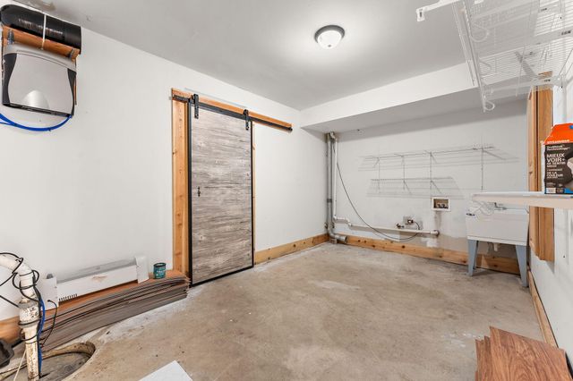 148 Timber Point Court, Valparaiso, IN 46385