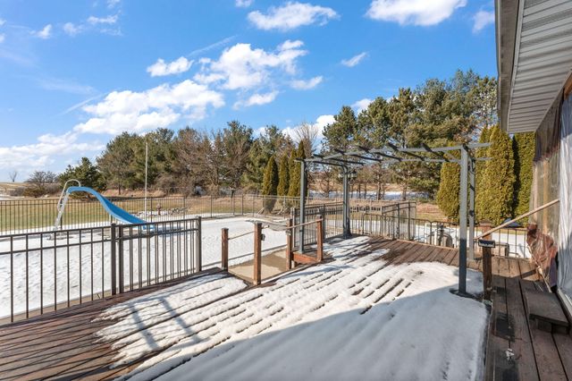 148 Timber Point Court, Valparaiso, IN 46385