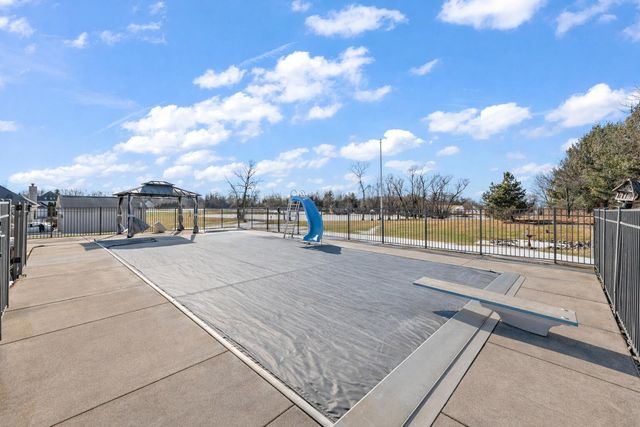 148 Timber Point Court, Valparaiso, IN 46385