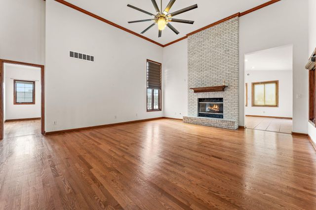 148 Timber Point Court, Valparaiso, IN 46385