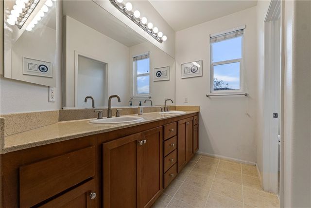 28024 Catherine, Canyon Country, CA 91351