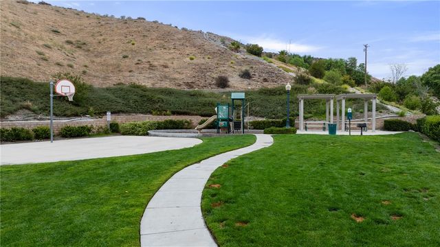 28024 Catherine, Canyon Country, CA 91351