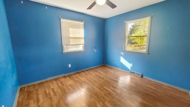 230 S Elms Road, Flushing, MI 48433