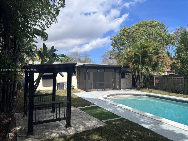 200 SE 19th St, Fort Lauderdale, FL 33316