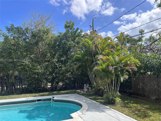 200 SE 19th St, Fort Lauderdale, FL 33316