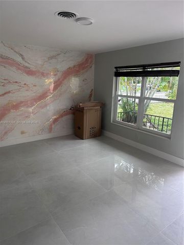 200 SE 19th St, Fort Lauderdale, FL 33316