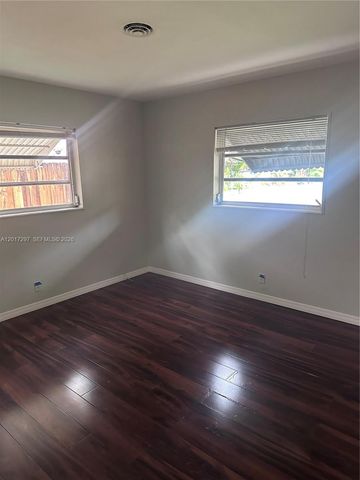 200 SE 19th St, Fort Lauderdale, FL 33316