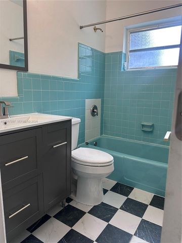 200 SE 19th St, Fort Lauderdale, FL 33316