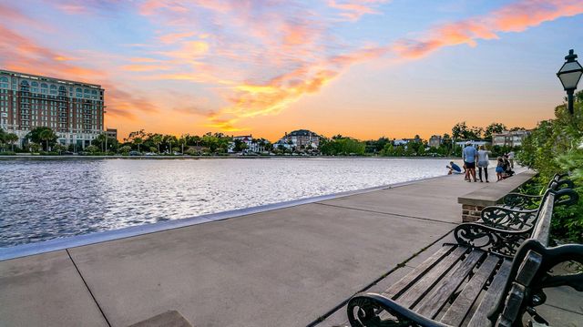 10 Trapman Street, Charleston, SC 29401