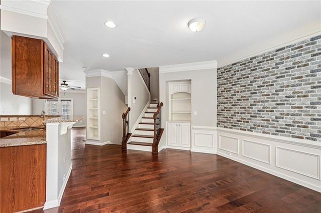 1005 Manchester Way, Roswell, GA 30075