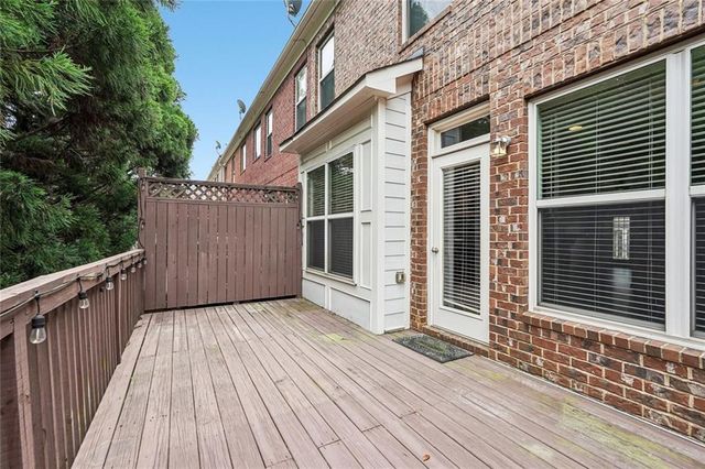 1005 Manchester Way, Roswell, GA 30075