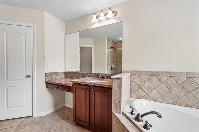 1005 Manchester Way, Roswell, GA 30075