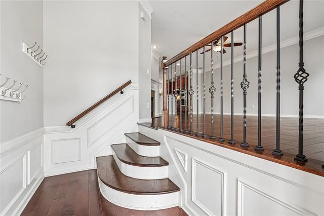 1005 Manchester Way, Roswell, GA 30075