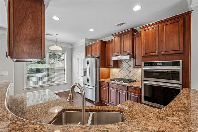 1005 Manchester Way, Roswell, GA 30075