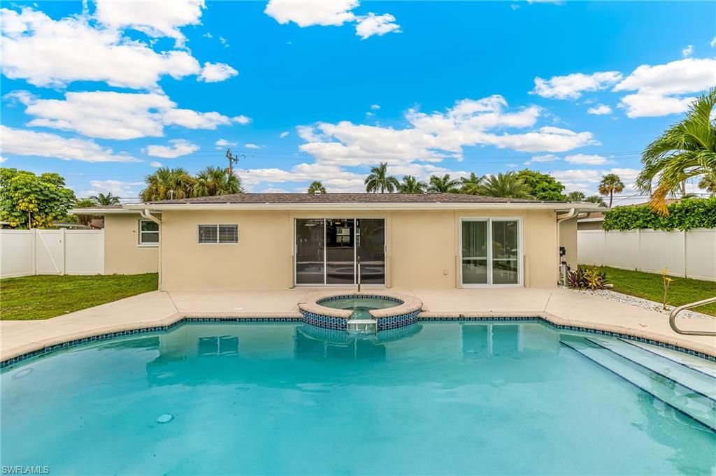 Image 23 of property listing at 5031 Pelican BLVD, Cape Coral, FL 33914