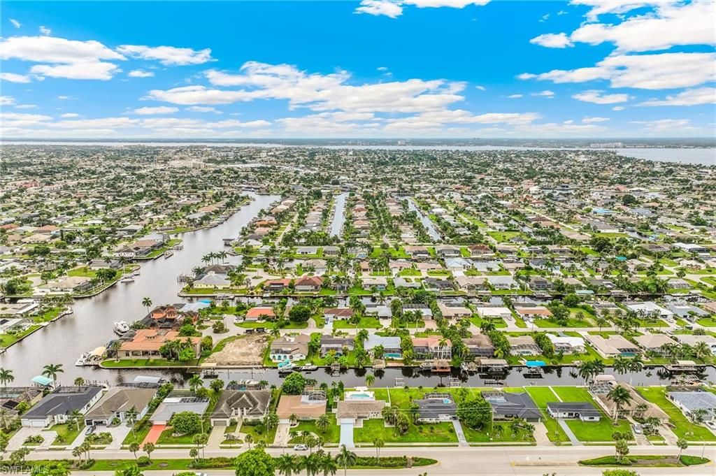 Image 26 of property listing at 5031 Pelican BLVD, Cape Coral, FL 33914