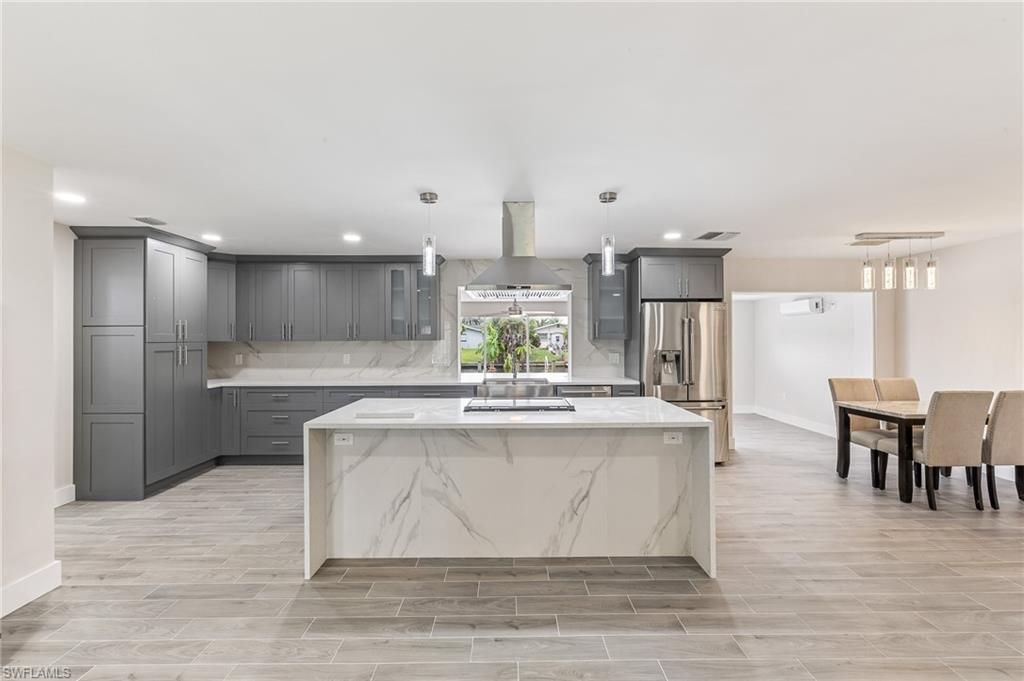 Image 9 of property listing at 5031 Pelican BLVD, Cape Coral, FL 33914