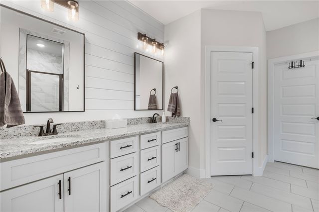 1380 Heart Street, Centerton, AR 72719