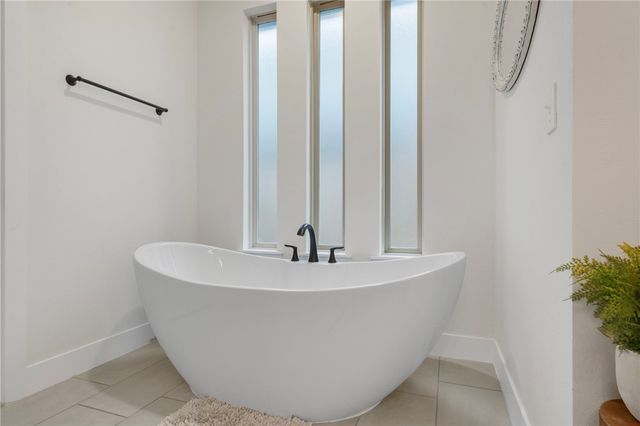 1380 Heart Street, Centerton, AR 72719