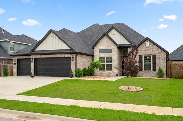 1380 Heart Street, Centerton, AR 72719