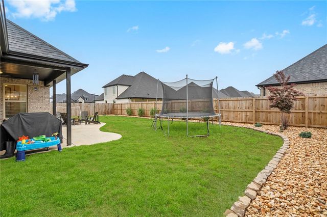 1380 Heart Street, Centerton, AR 72719