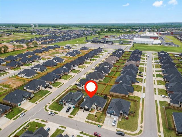 1380 Heart Street, Centerton, AR 72719