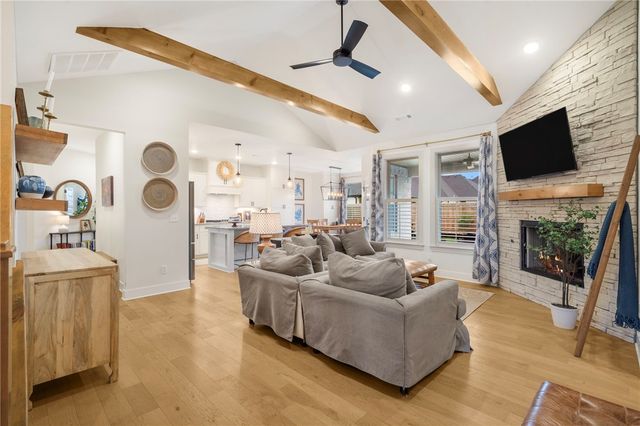 1380 Heart Street, Centerton, AR 72719