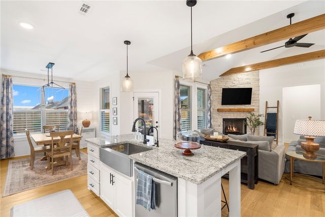 1380 Heart Street, Centerton, AR 72719