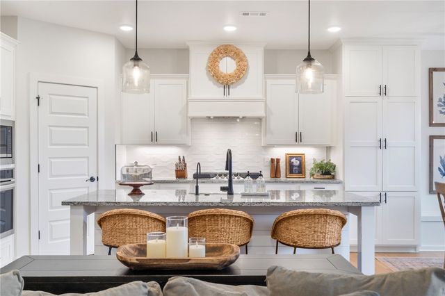 1380 Heart Street, Centerton, AR 72719