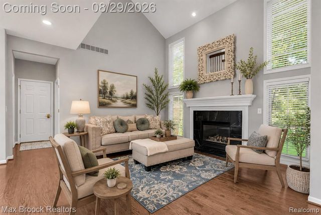 54937 Winter Court, Shelby Twp, MI 48316