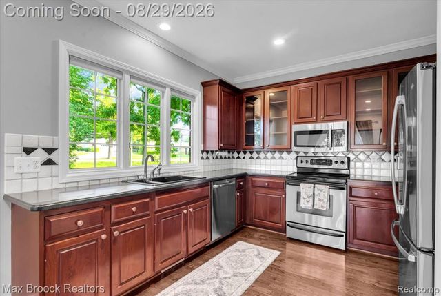 54937 Winter Court, Shelby Twp, MI 48316