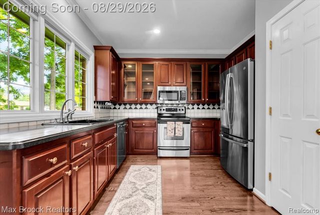 54937 Winter Court, Shelby Twp, MI 48316