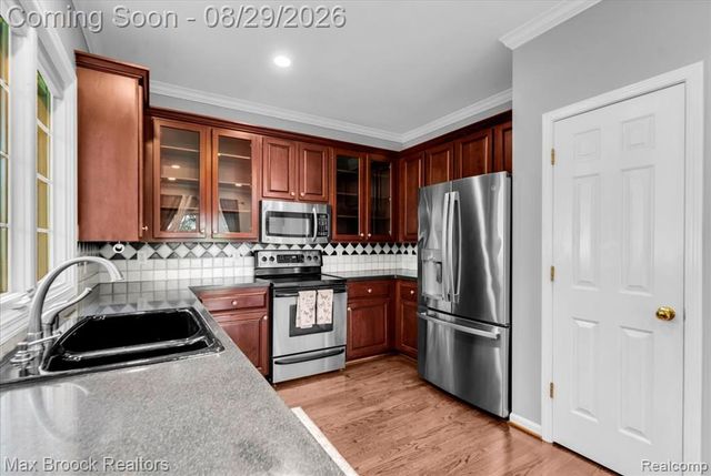 54937 Winter Court, Shelby Twp, MI 48316