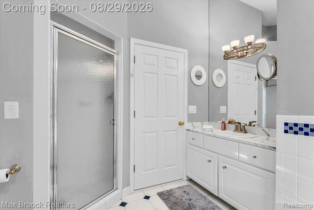 54937 Winter Court, Shelby Twp, MI 48316