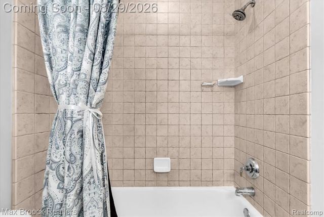 54937 Winter Court, Shelby Twp, MI 48316
