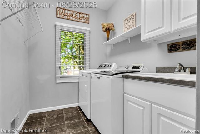 54937 Winter Court, Shelby Twp, MI 48316