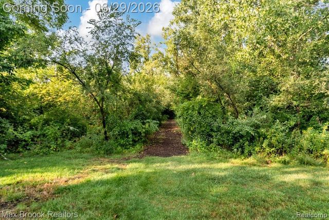54937 Winter Court, Shelby Twp, MI 48316