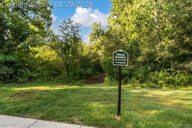 54937 Winter Court, Shelby Twp, MI 48316