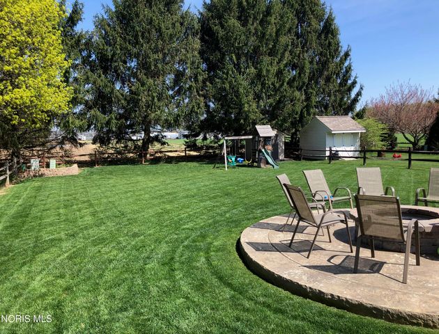 6858 Wexford Hill Lane, Holland, OH 43528