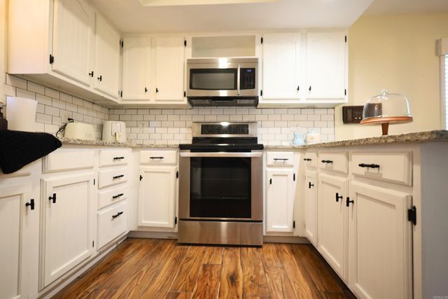 2700 Spring Valley Drive, Jonesboro, AR 72404
