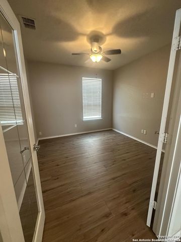 10811 Yaupon Holly, Helotes, TX 78023