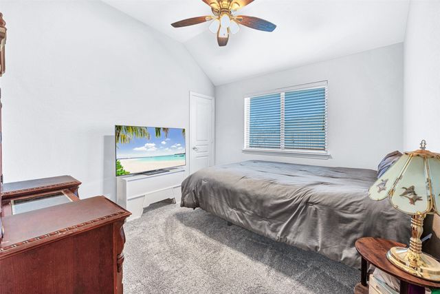 402 Shirley Drive, Alvarado, TX 76009