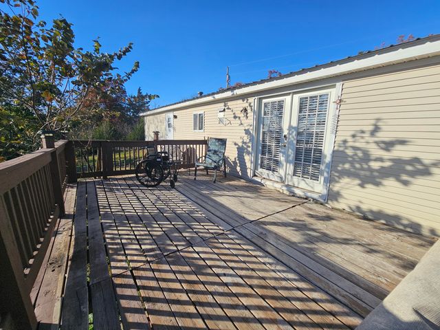 21760 Walnut Road, Wheatland, MO 65779